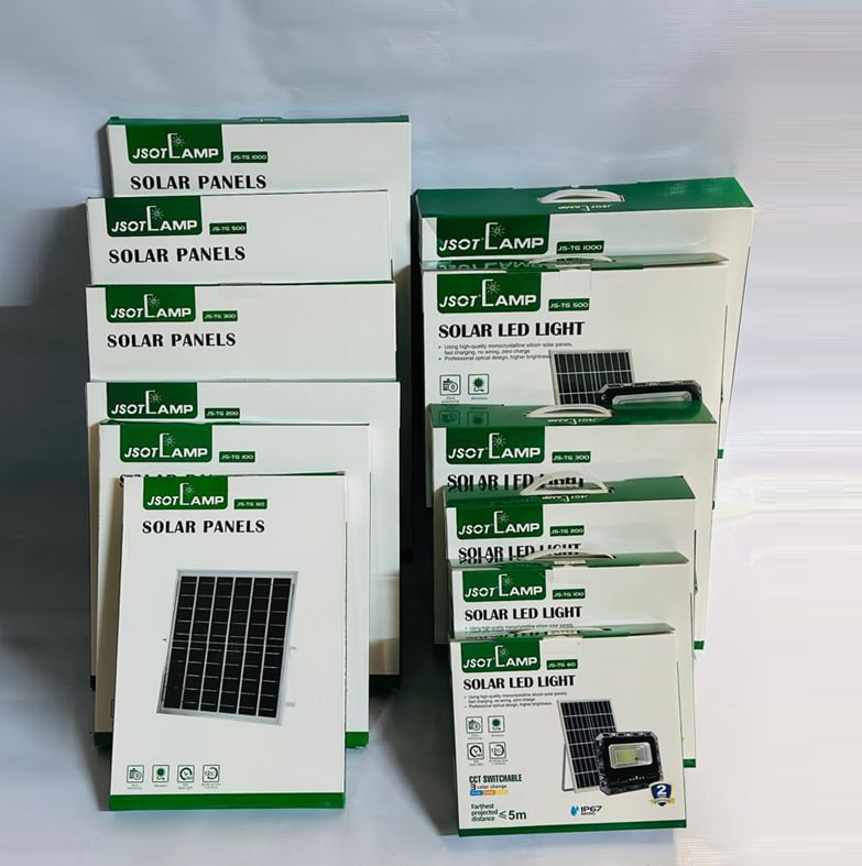 Solar Light 500W Solar Flood Light TG Series IP67 Waterproof, Remote Control, Dusk-to-Dawn, Off-Grid Outdoor Security