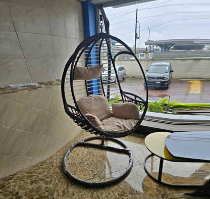 Executive Comfort Hanging Basket Chair
